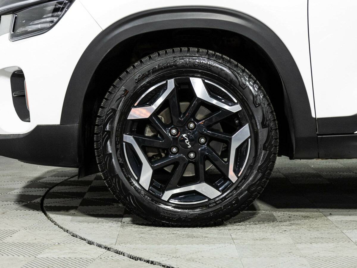 Kia Seltos с пробегом — 2024 год. Фото: #8