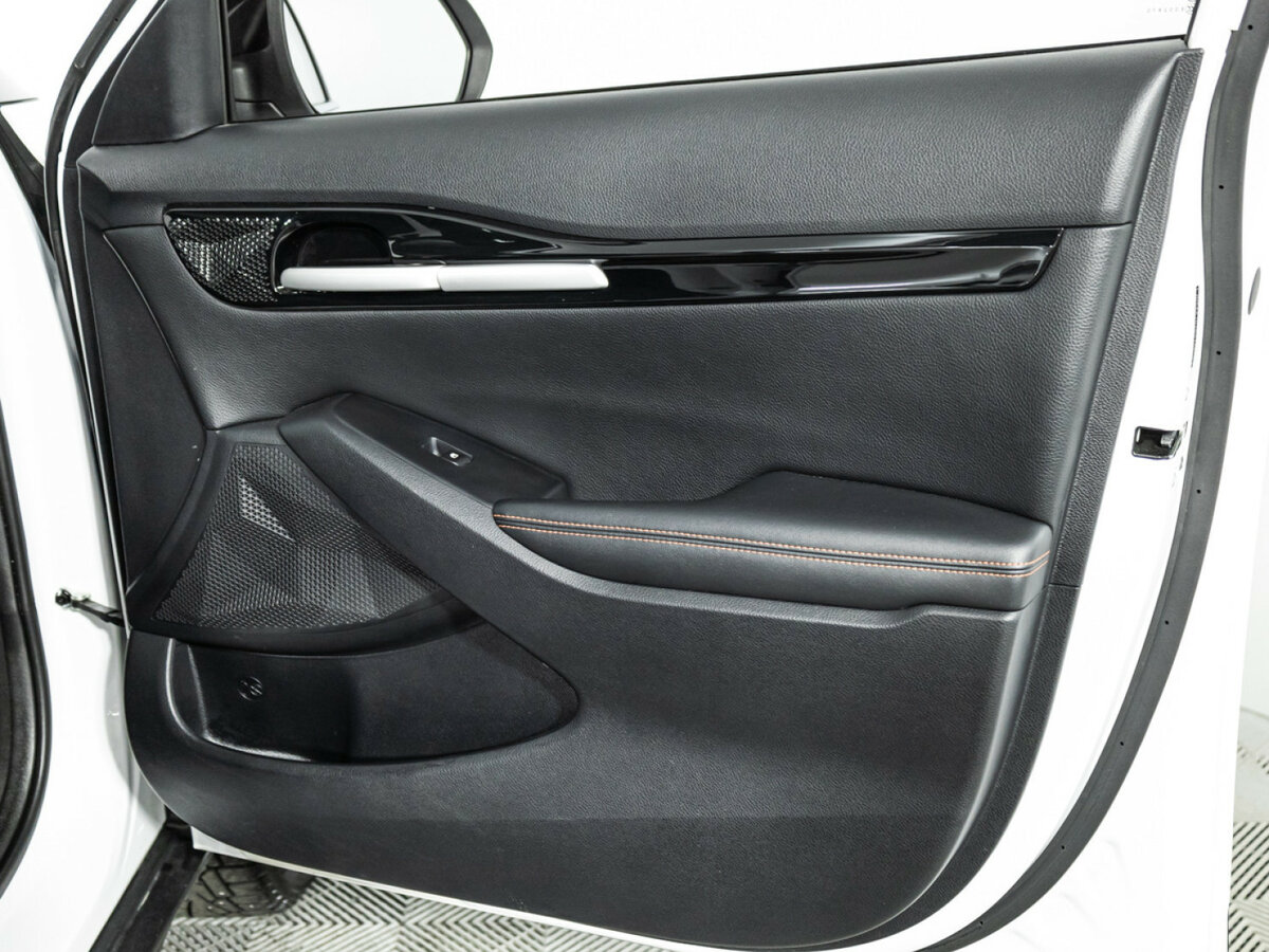 Kia Seltos с пробегом — 2024 год. Фото: #25