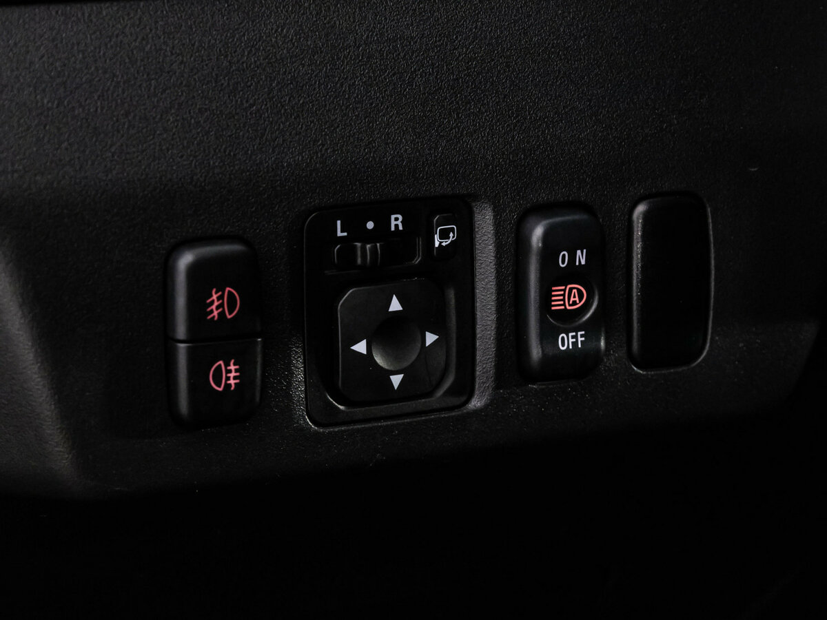 Mitsubishi Pajero с пробегом — 2017 год. Фото: #20