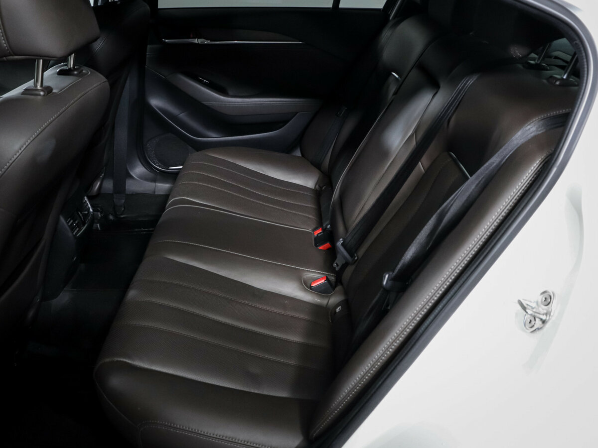 Mazda 6 с пробегом — 2021 год. Фото: #7