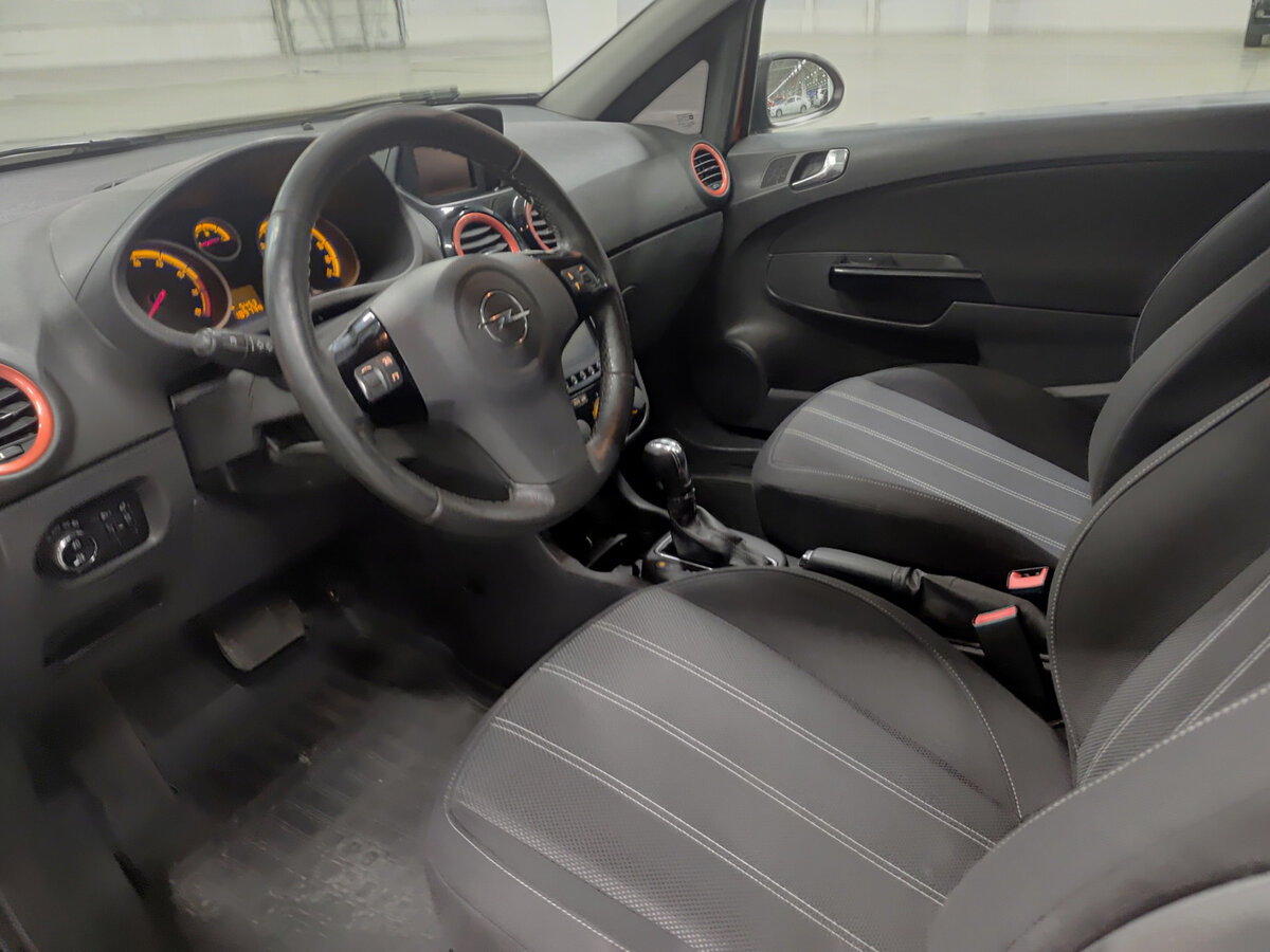 Opel Corsa с пробегом — 2012 год. Фото: #14