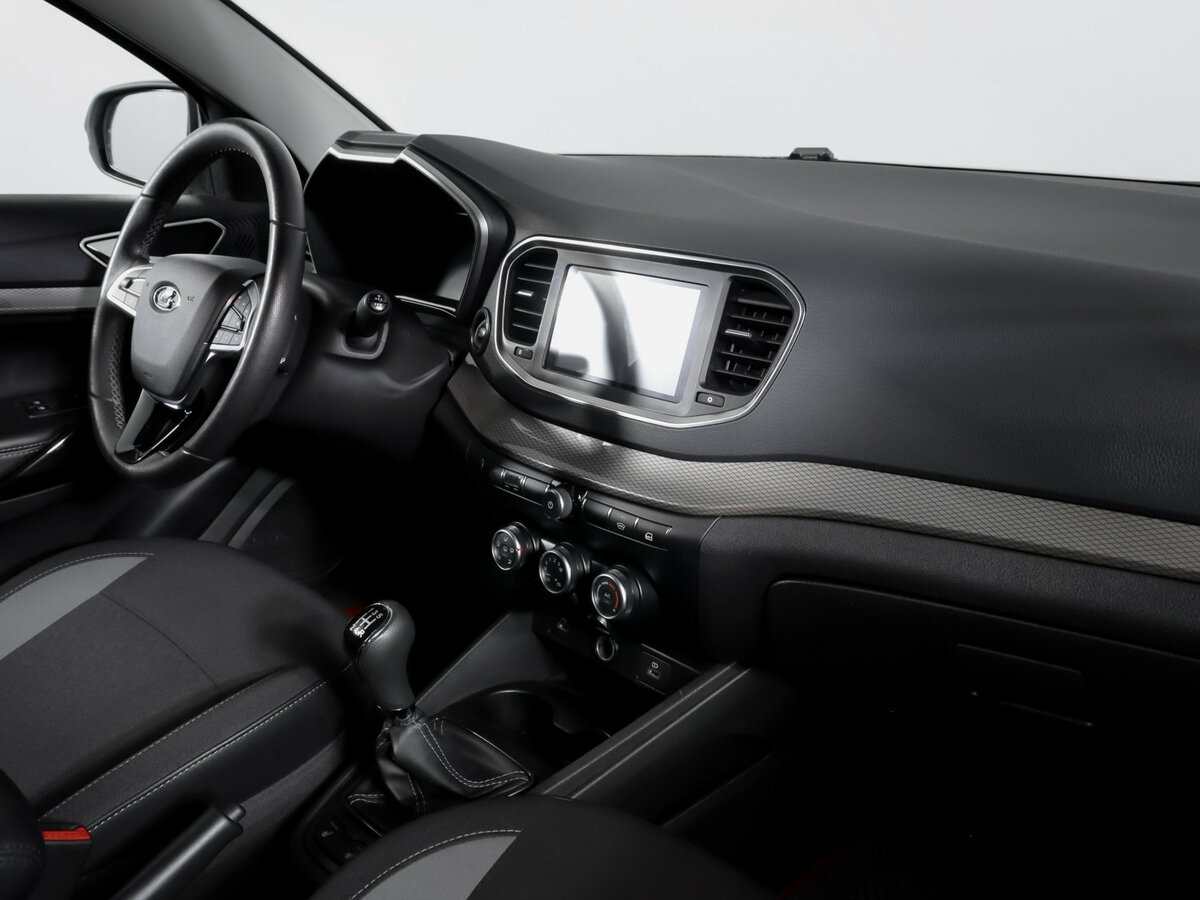 Lada (ВАЗ) Vesta с пробегом — 2023 год. Фото: #6