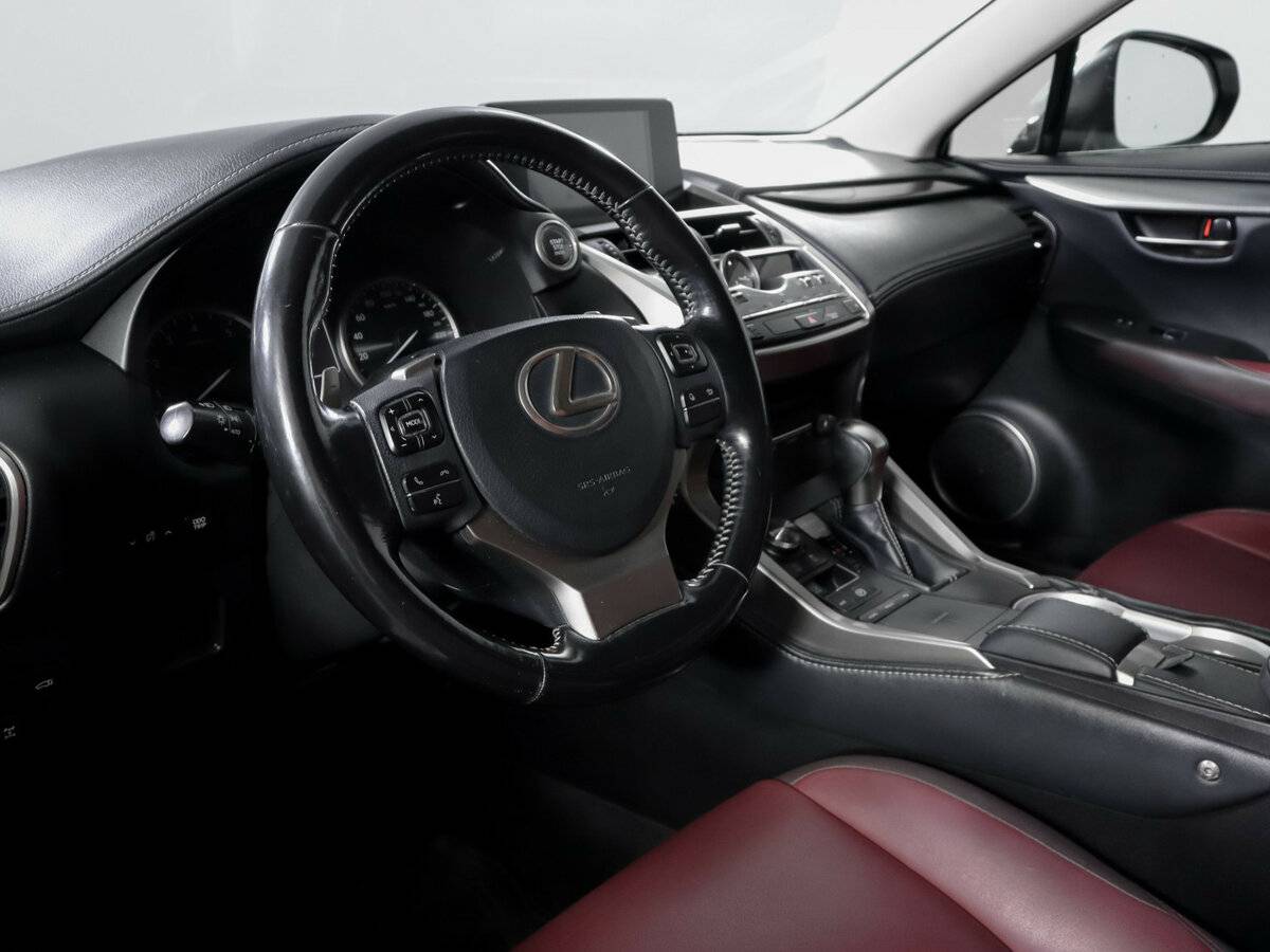 Lexus NX с пробегом — 2017 год. Фото: #11