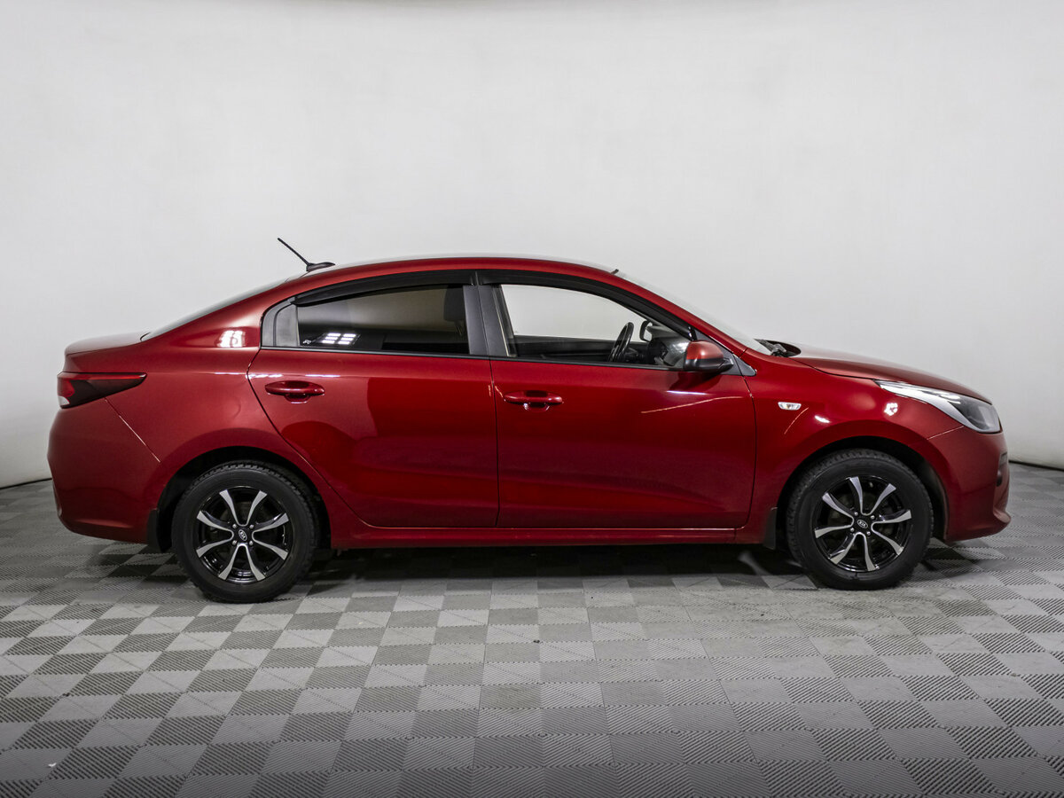 Kia Rio с пробегом — 2018 год. Фото: #3