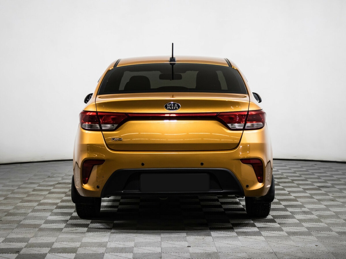 Kia Rio с пробегом — 2017 год. Фото: #5