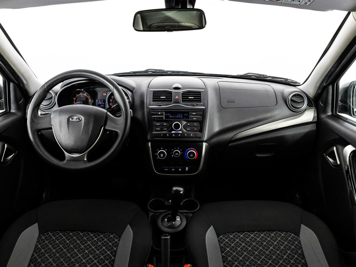 Lada (ВАЗ) Granta с пробегом — 2019 год. Фото: #7