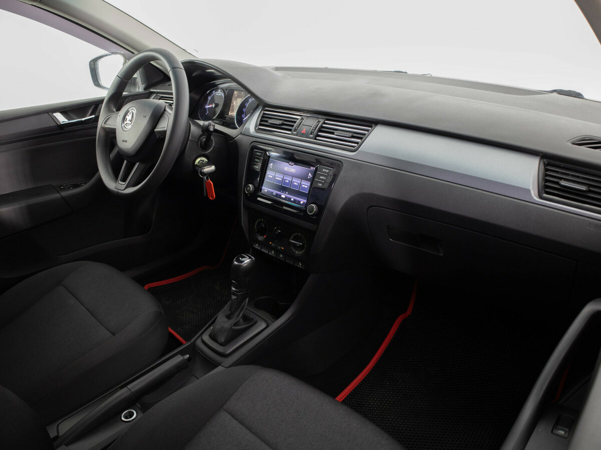 Skoda Rapid с пробегом — 2019 год. Фото: #14