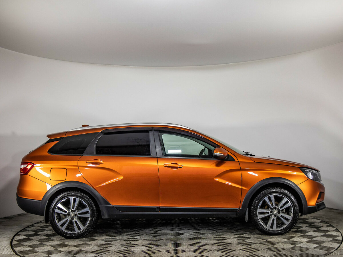 Lada (ВАЗ) Vesta с пробегом — 2019 год. Фото: #3