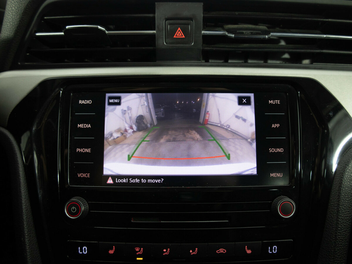 Volkswagen Passat с пробегом — 2020 год. Фото: #12