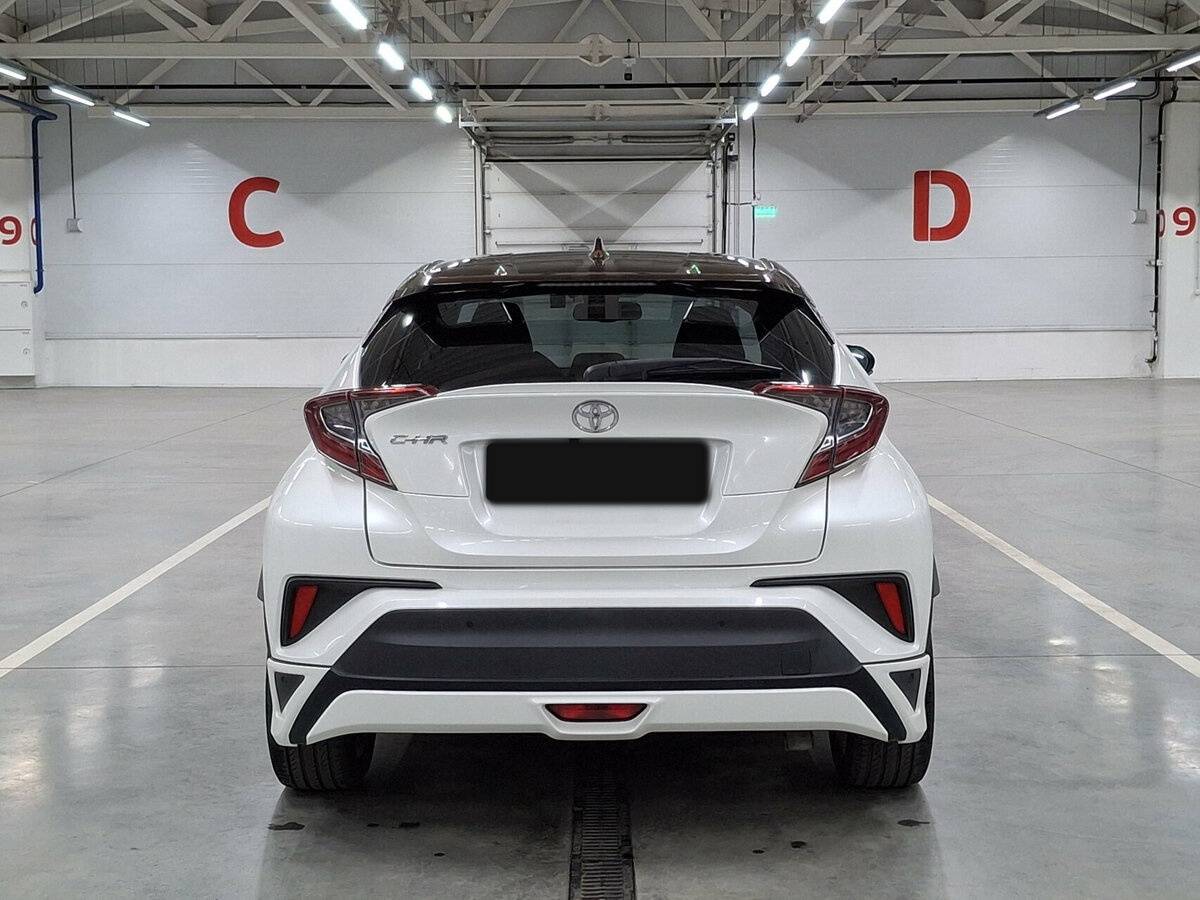 Toyota C-HR с пробегом — 2019 год. Фото: #5