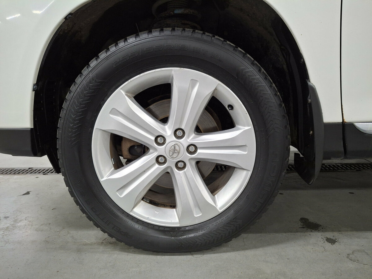 Toyota Highlander с пробегом — 2012 год. Фото: #17