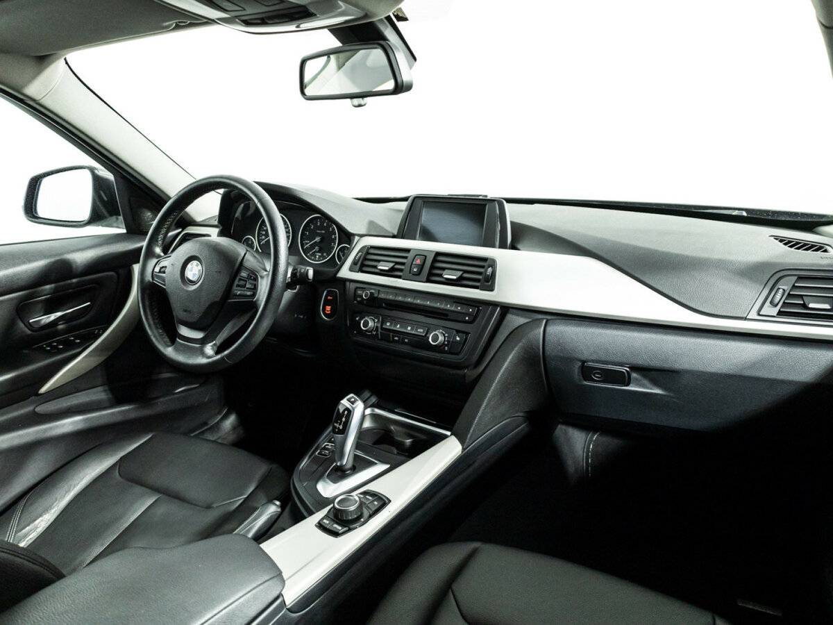 BMW 3 серии с пробегом — 2015 год. Фото: #8