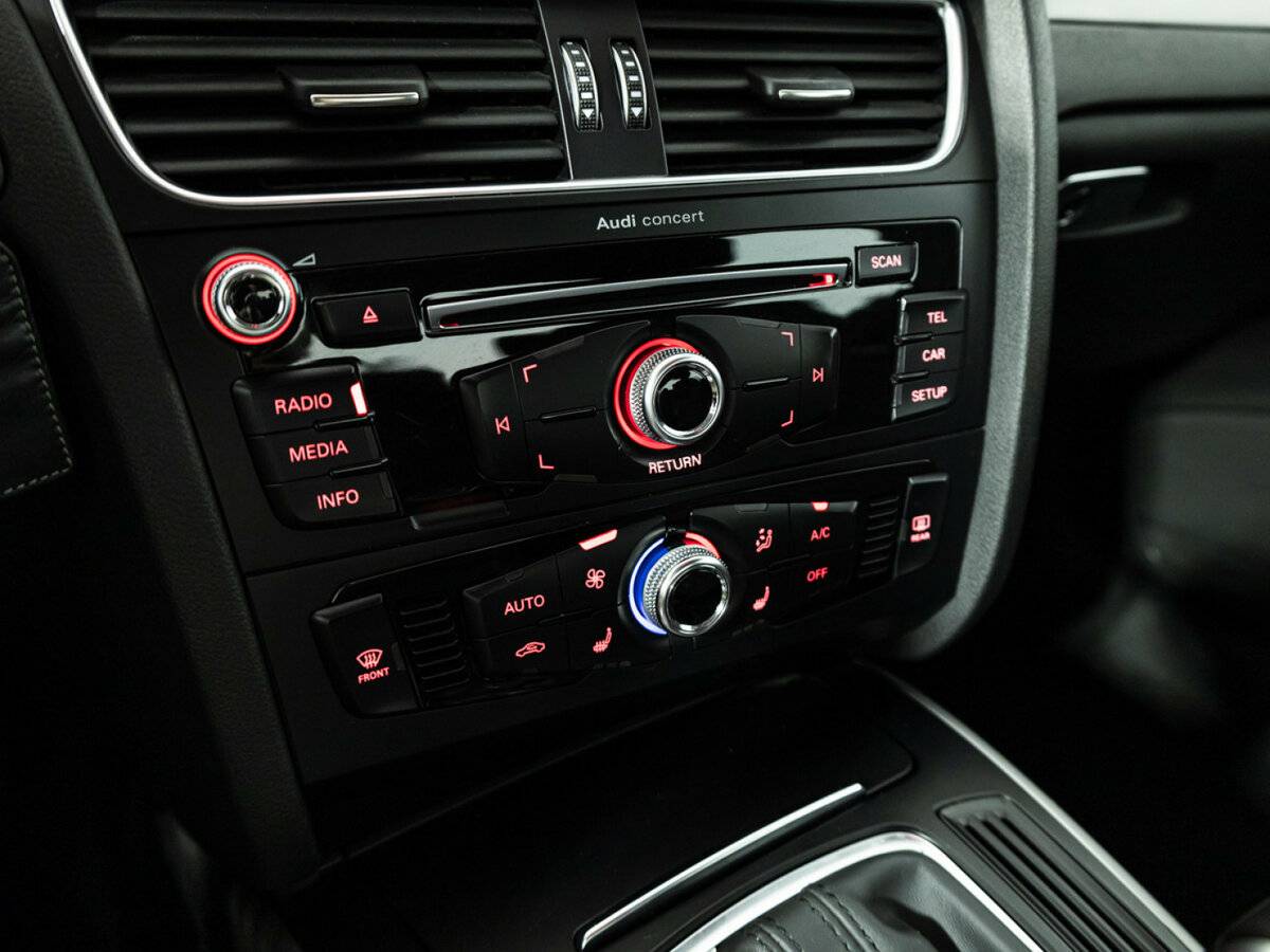 Audi A4 с пробегом — 2014 год. Фото: #13