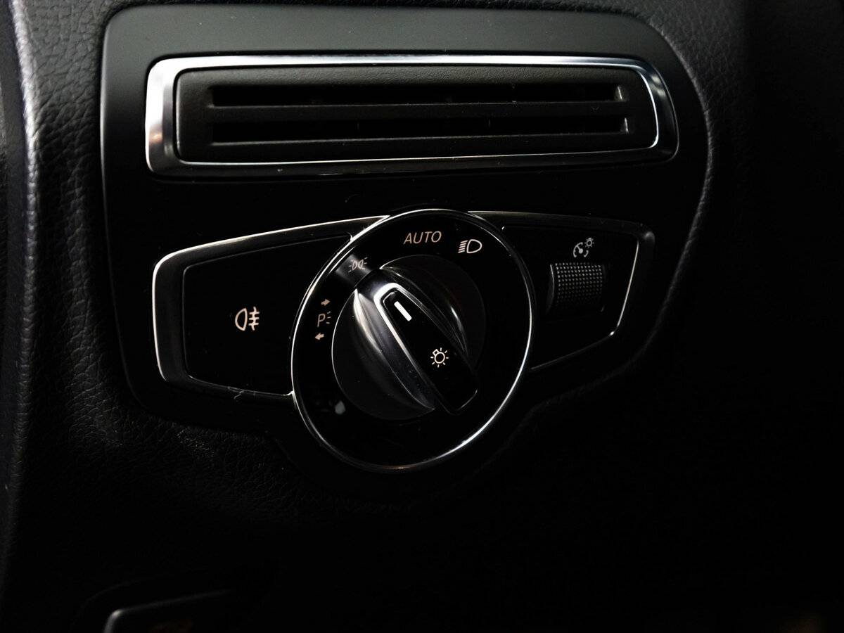 Mercedes-Benz C-Класс с пробегом — 2015 год. Фото: #15