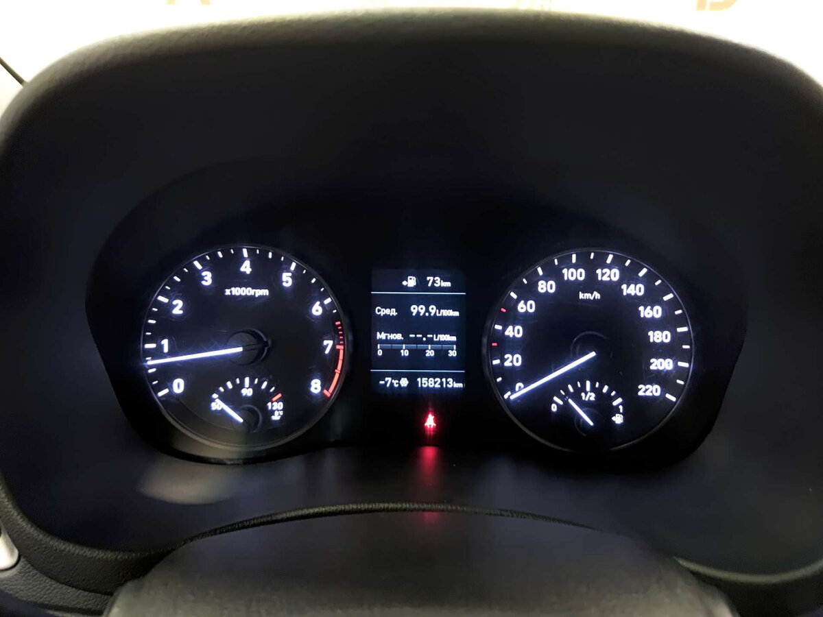 Hyundai Solaris с пробегом — 2017 год. Фото: #12