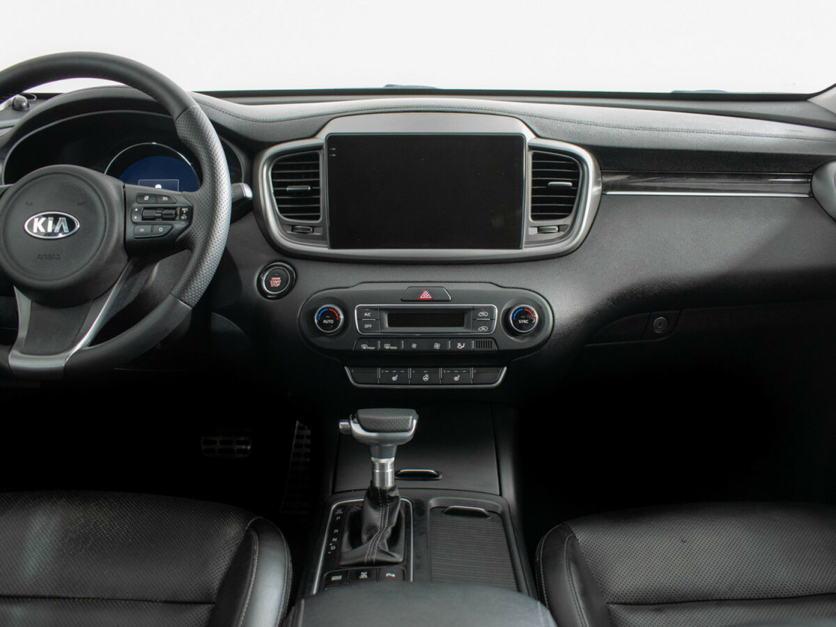 Kia Sorento с пробегом — 2017 год. Фото: #10
