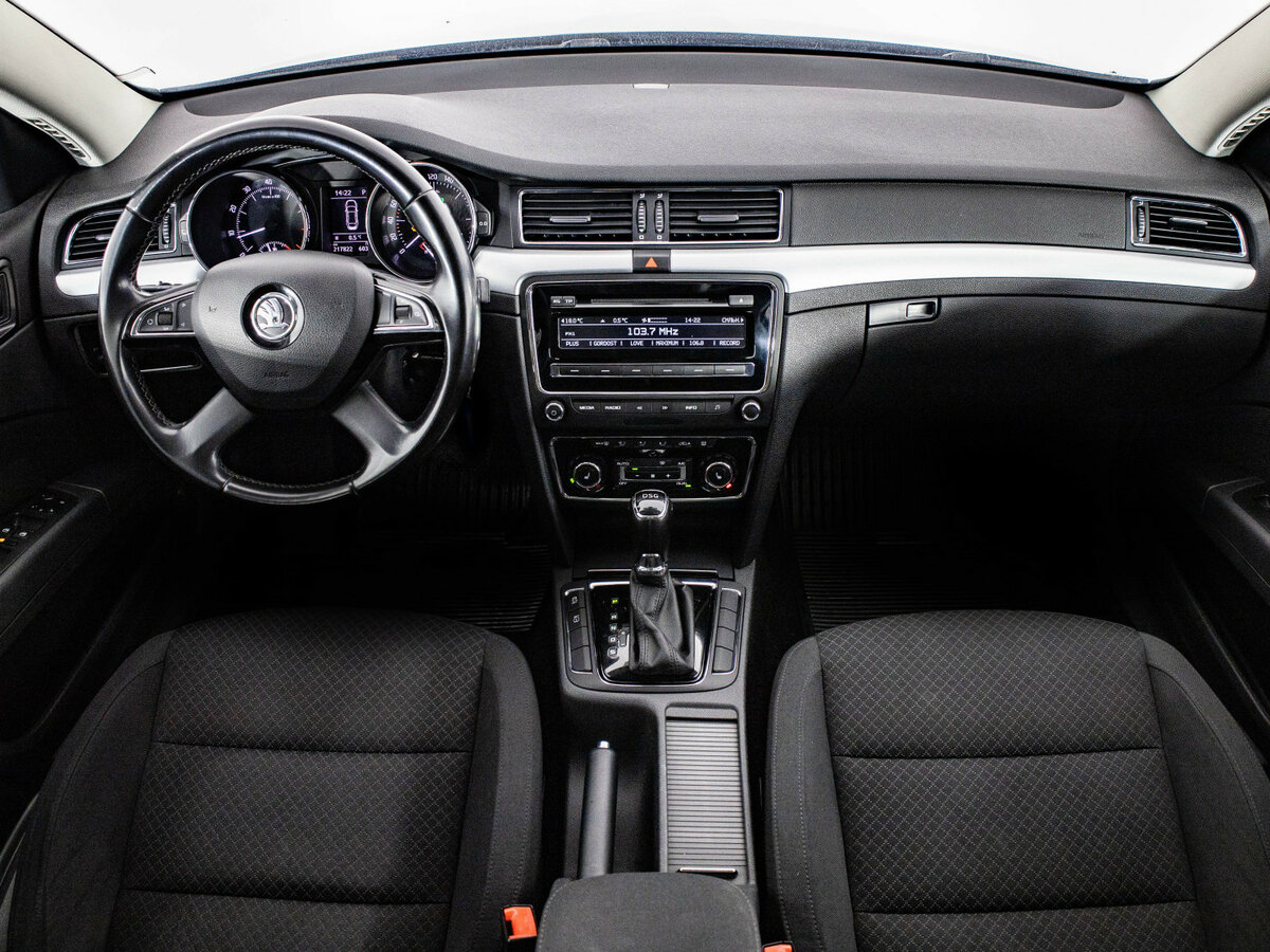 Skoda Superb с пробегом — 2014 год. Фото: #6