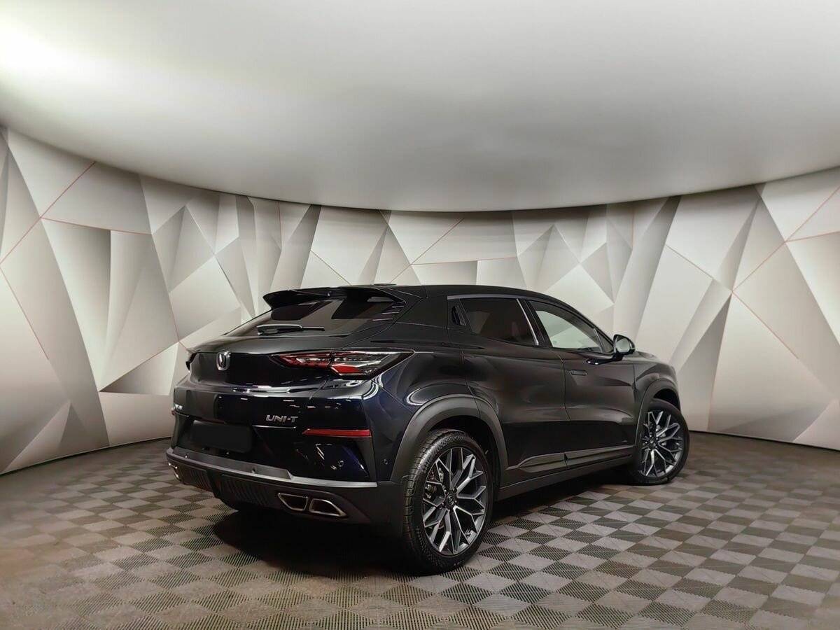 Changan UNI-T с пробегом — 2024 год. Фото: #1