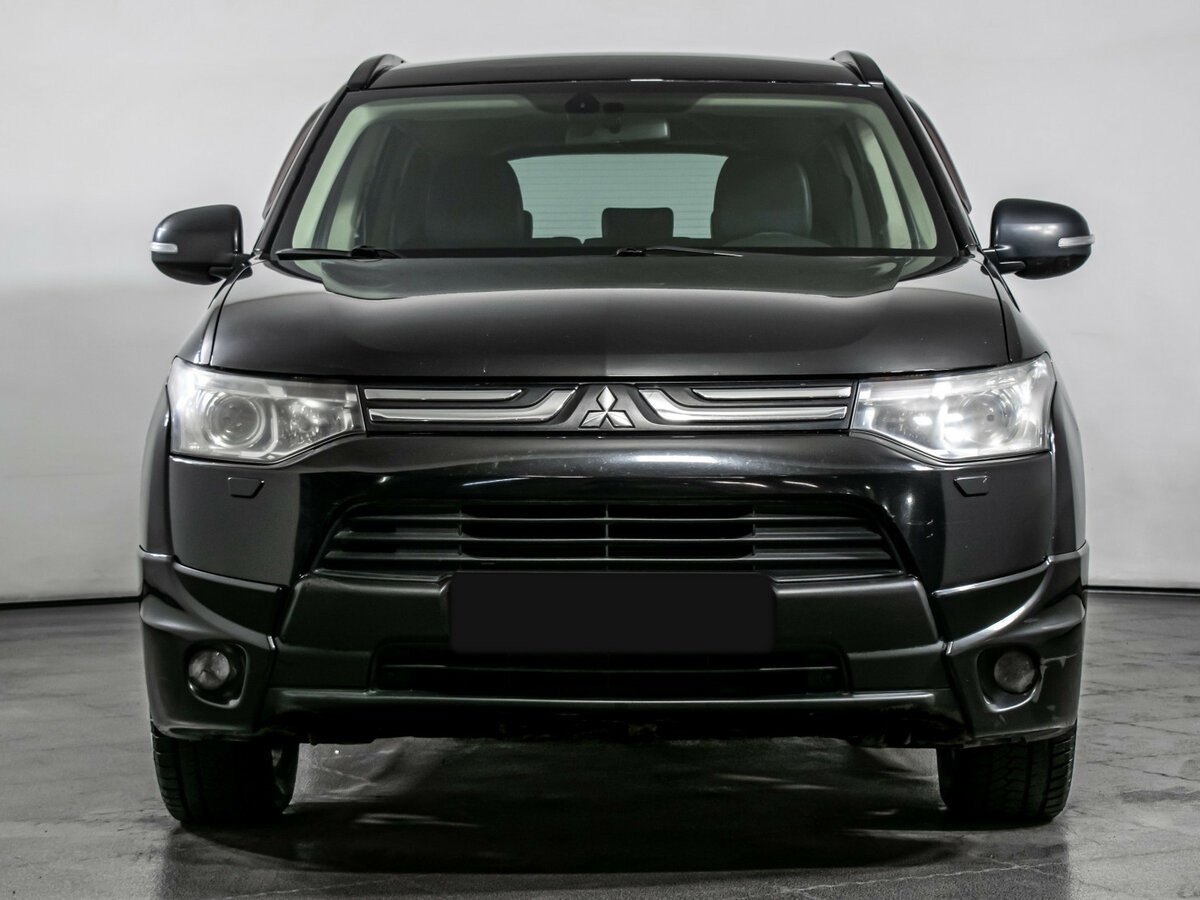 Mitsubishi Outlander с пробегом — 2013 год. Фото: #1