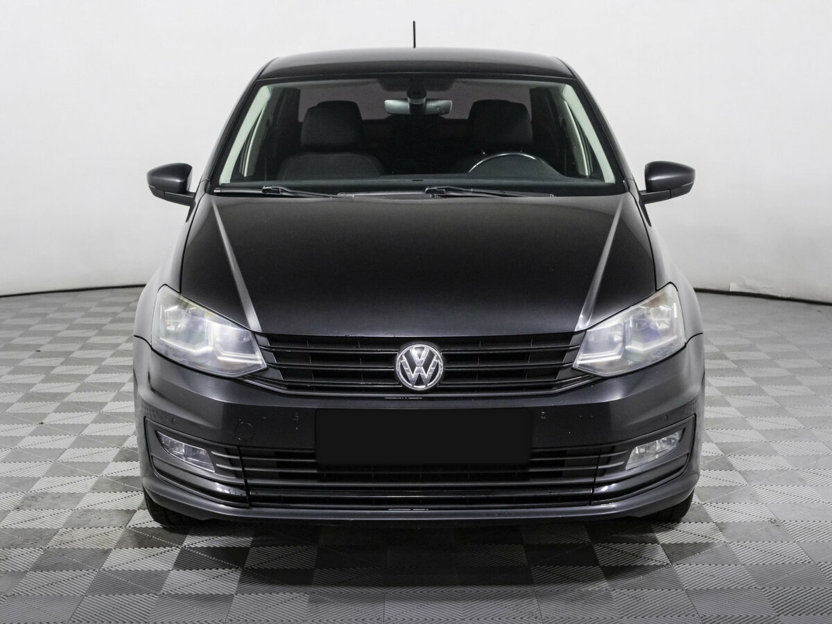 Volkswagen Polo с пробегом — 2018 год. Фото: #1