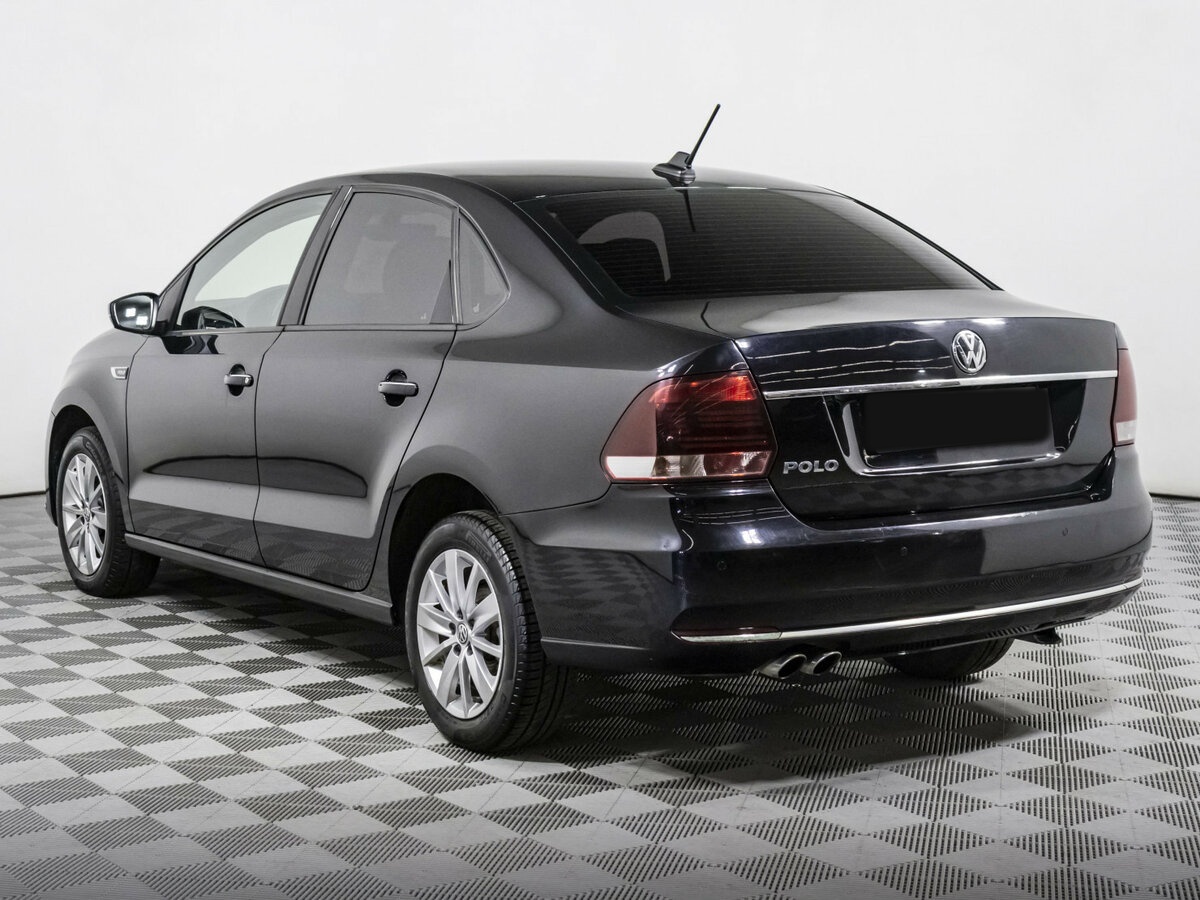 Volkswagen Polo с пробегом — 2018 год. Фото: #6