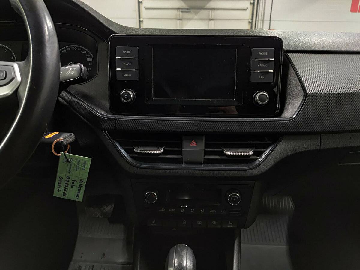 Volkswagen Polo с пробегом — 2021 год. Фото: #14