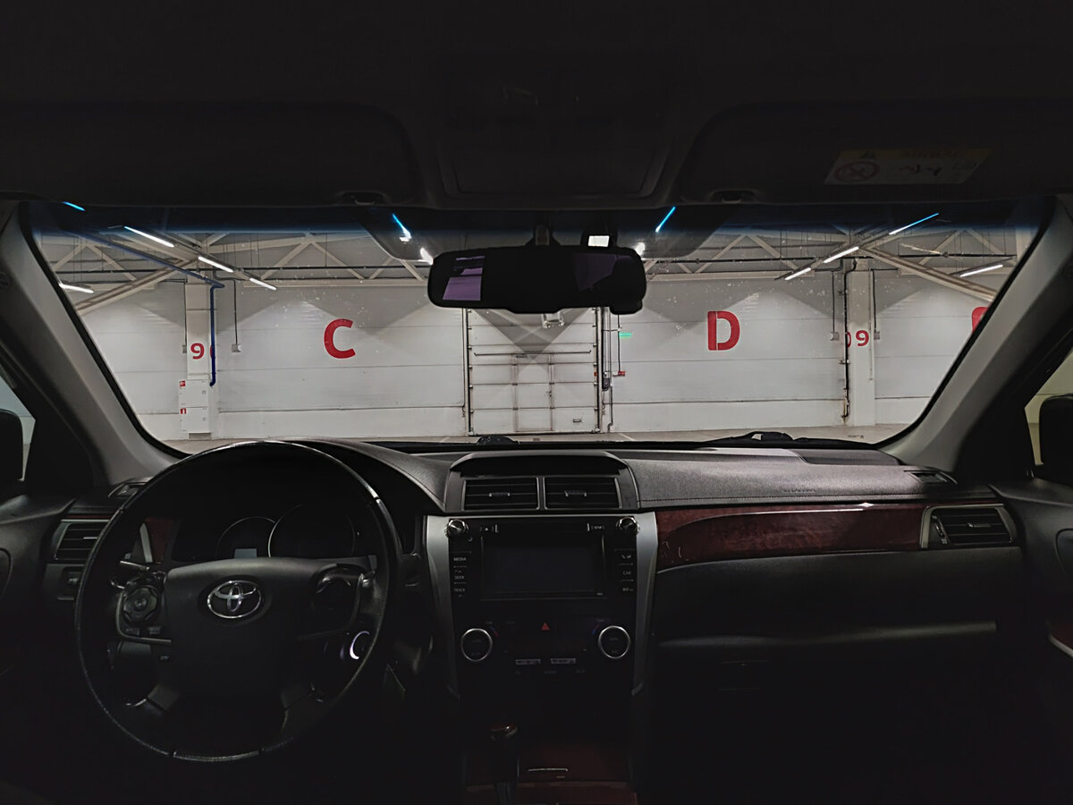 Toyota Camry с пробегом — 2014 год. Фото: #13