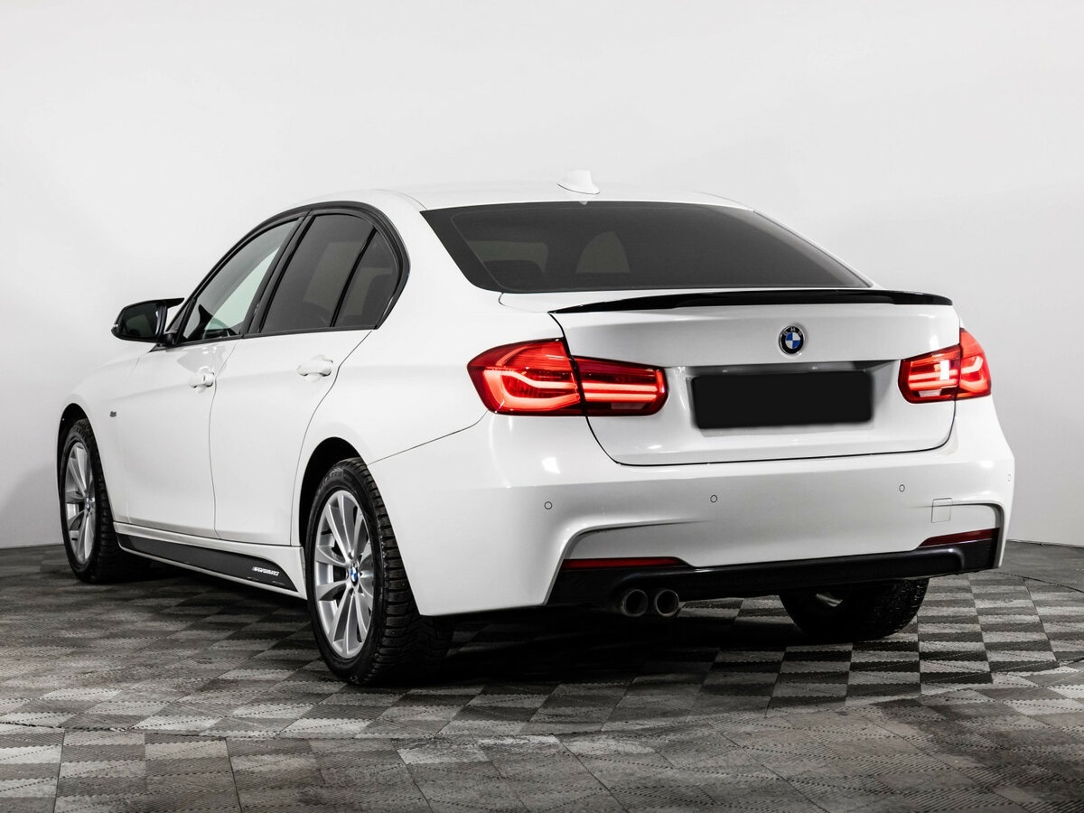 BMW 3 серии с пробегом — 2016 год. Фото: #6