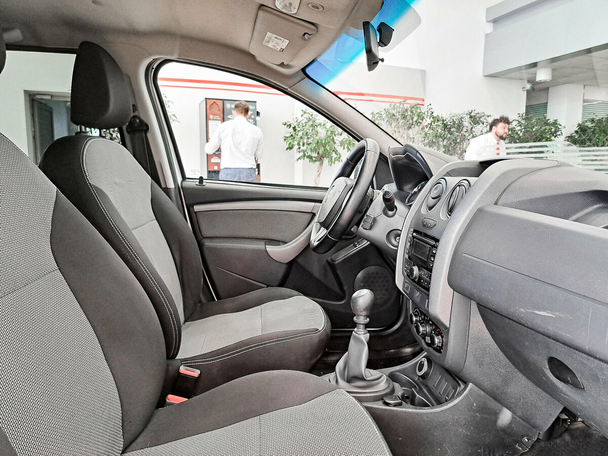 Renault Duster с пробегом — 2015 год. Фото: #9