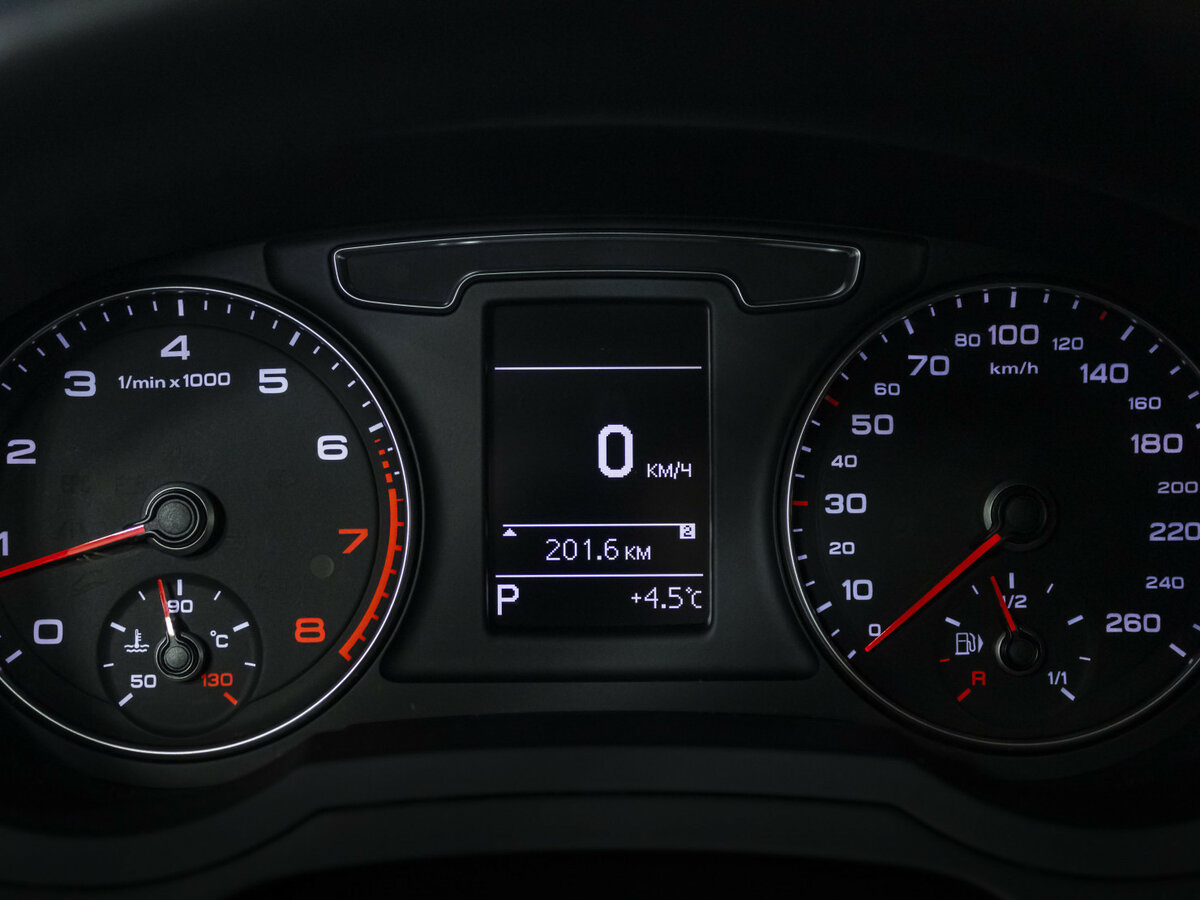 Audi Q3 с пробегом — 2015 год. Фото: #10