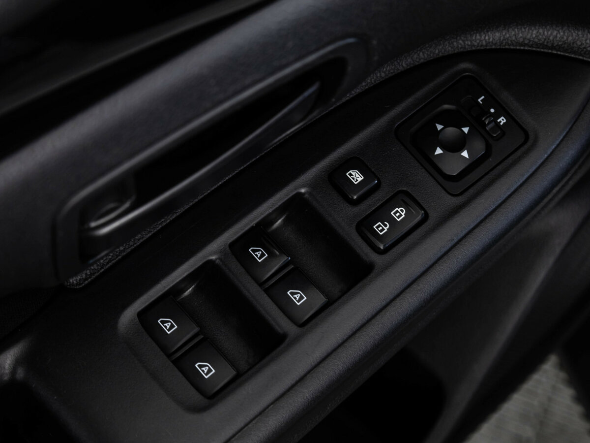 Mitsubishi Outlander с пробегом — 2018 год. Фото: #16