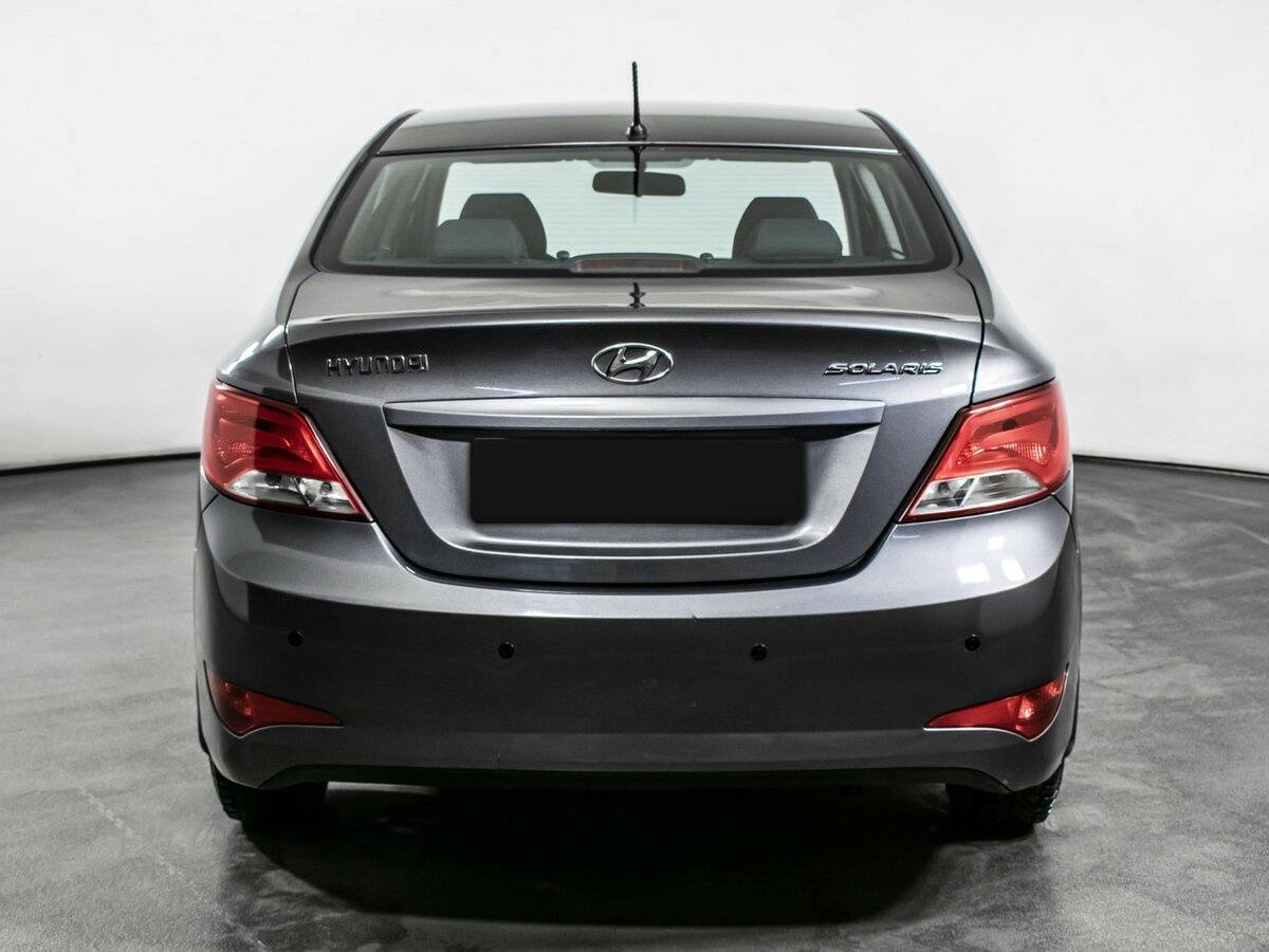 Hyundai Solaris с пробегом — 2015 год. Фото: #5