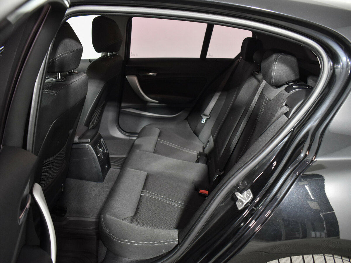 BMW 1 серии с пробегом — 2017 год. Фото: #10