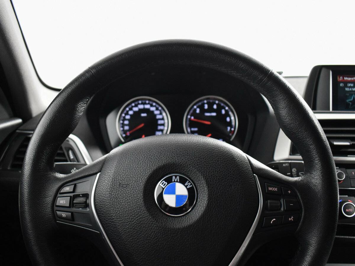 BMW 1 серии с пробегом — 2017 год. Фото: #13