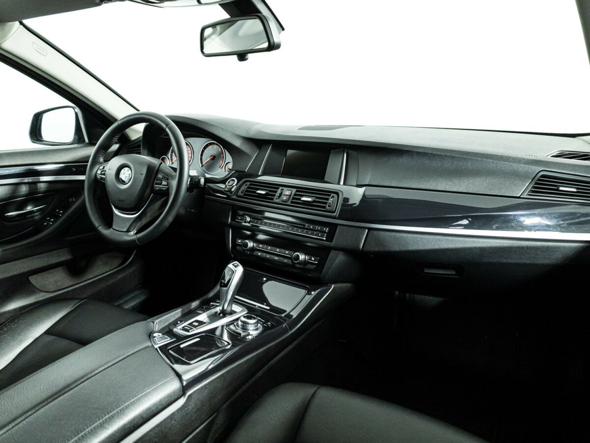 BMW 5 серии с пробегом — 2016 год. Фото: #8