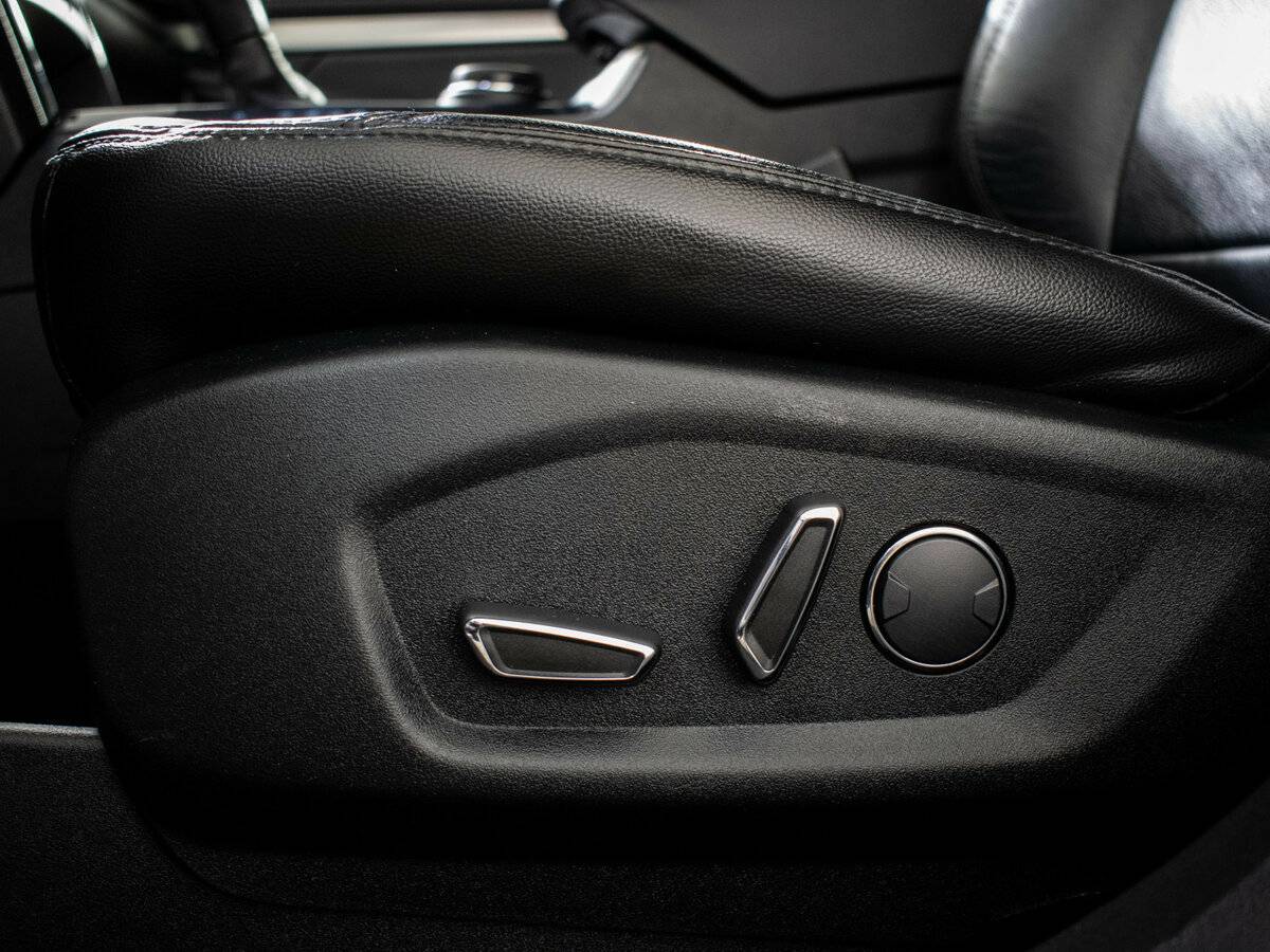 Ford Explorer с пробегом — 2018 год. Фото: #17