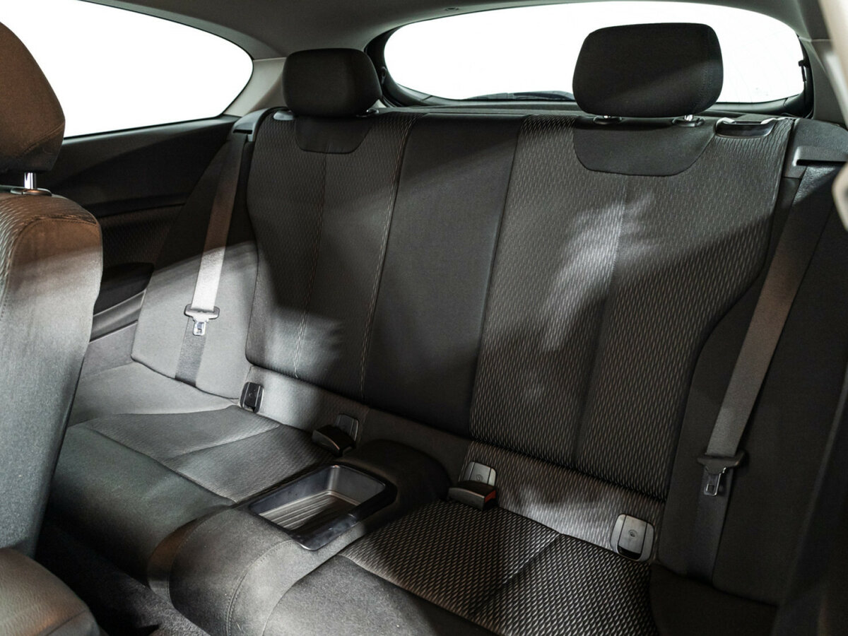 BMW 1 серии с пробегом — 2013 год. Фото: #9