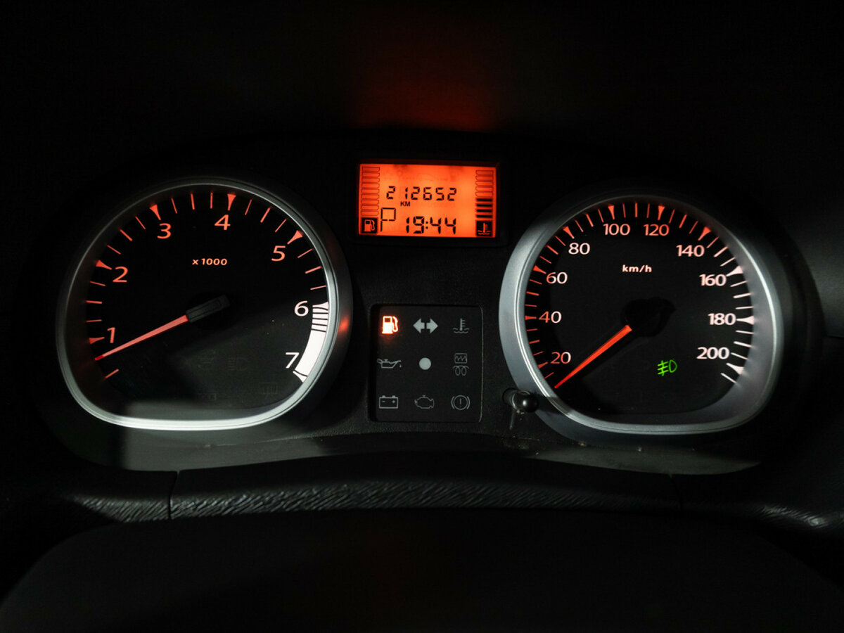 Renault Duster с пробегом — 2014 год. Фото: #11