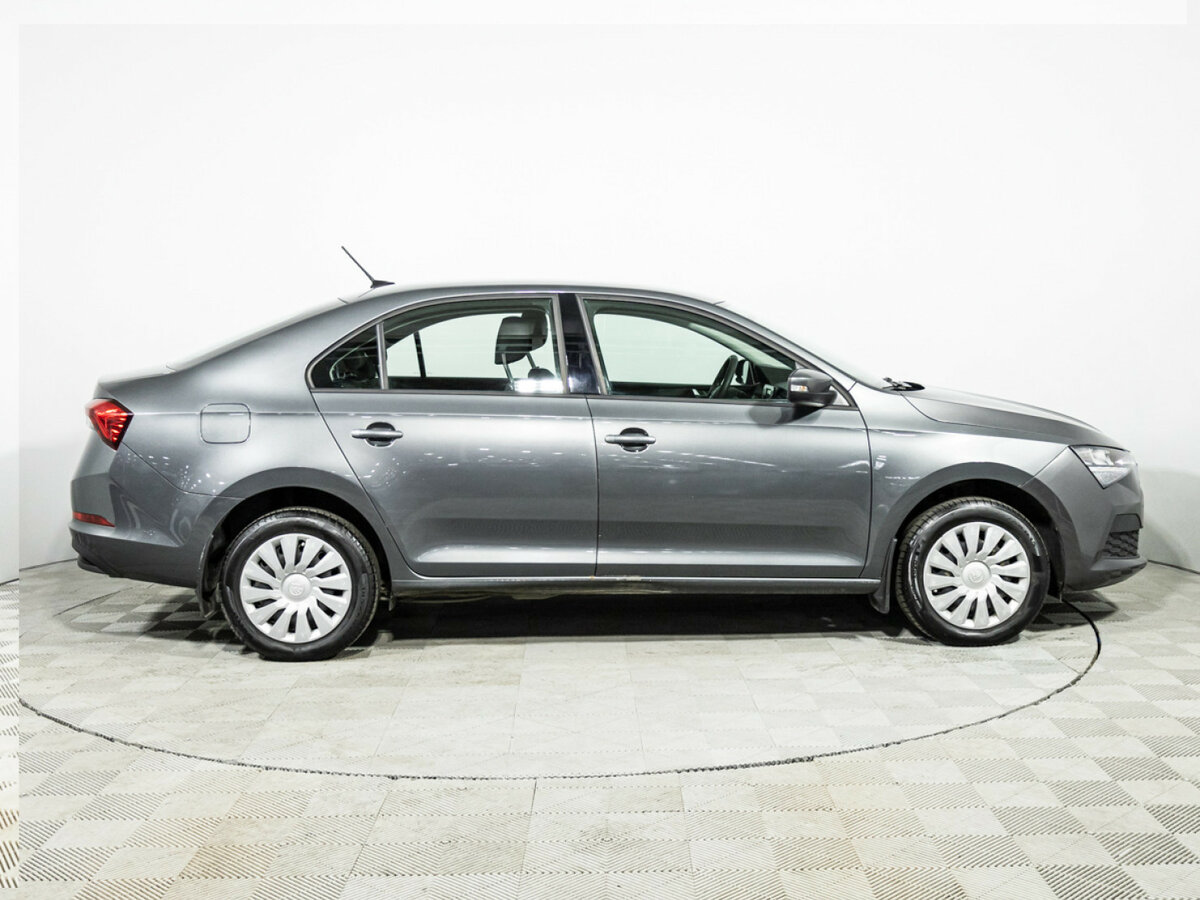 Skoda Rapid с пробегом — 2020 год. Фото: #3