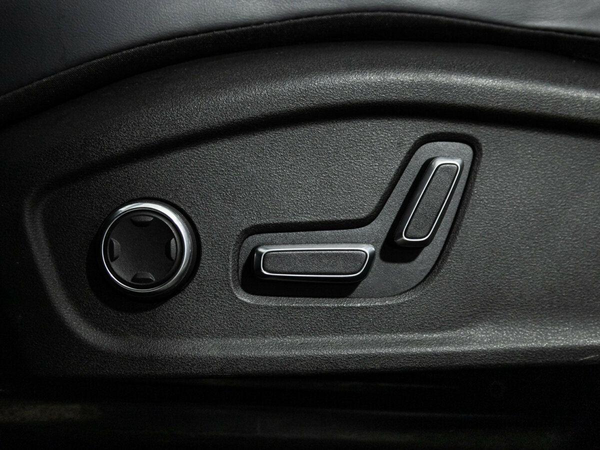 Geely Atlas с пробегом — 2024 год. Фото: #13