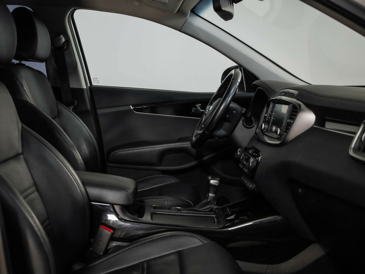 Kia Sorento с пробегом — 2018 год. Фото: #27