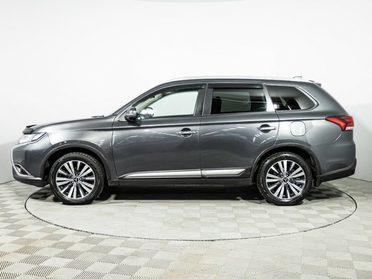 Mitsubishi Outlander с пробегом — 2020 год. Фото: #6