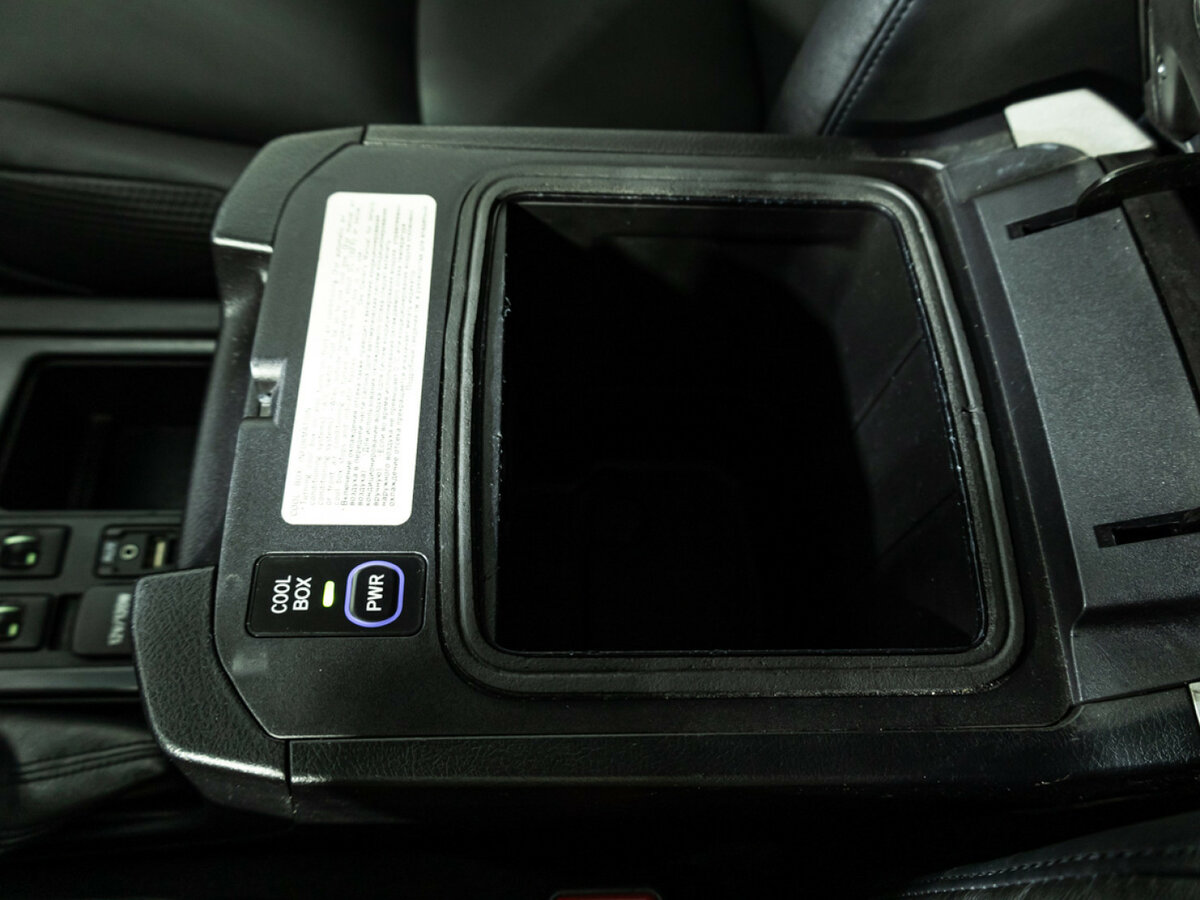 Toyota Land Cruiser Prado с пробегом — 2013 год. Фото: #19