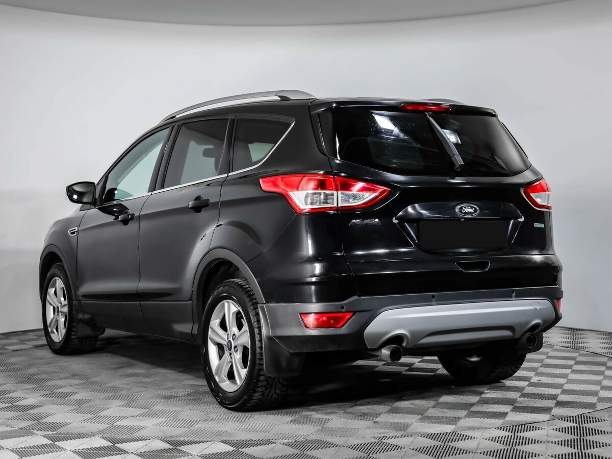 Ford Kuga с пробегом — 2015 год. Фото: #6