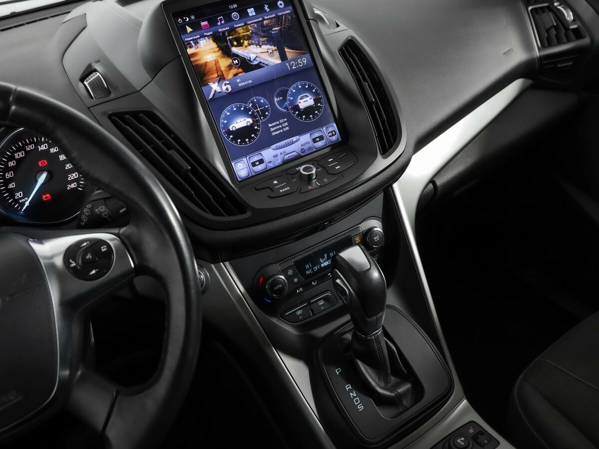 Ford Kuga с пробегом — 2015 год. Фото: #21