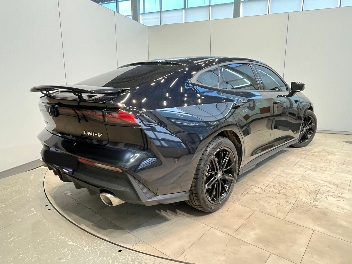 Changan UNI-V с пробегом — 2024 год. Фото: #2