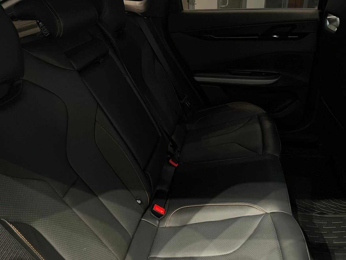 Changan UNI-V с пробегом — 2024 год. Фото: #22