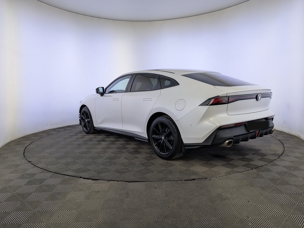 Changan UNI-V с пробегом — 2023 год. Фото: #6