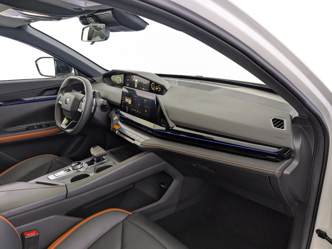 Changan UNI-V с пробегом — 2023 год. Фото: #10