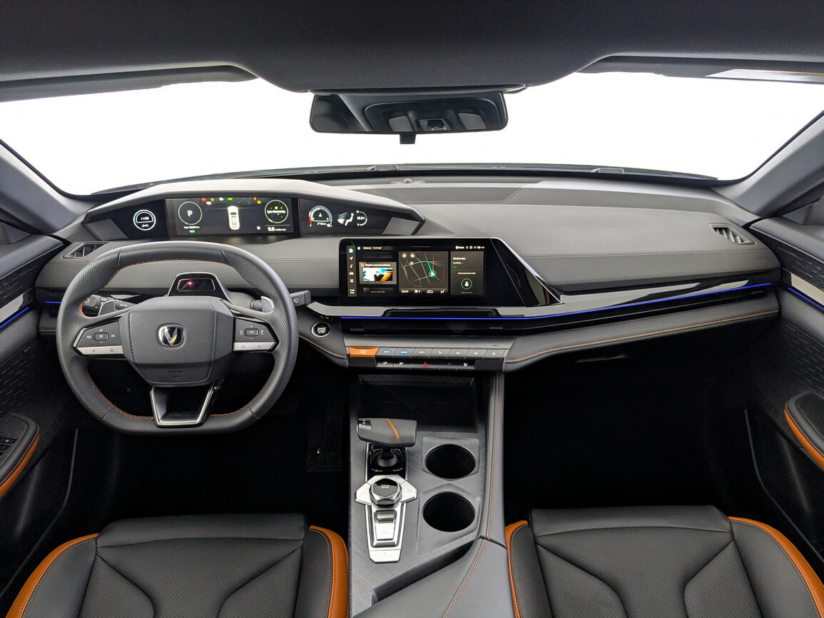 Changan UNI-V с пробегом — 2023 год. Фото: #13